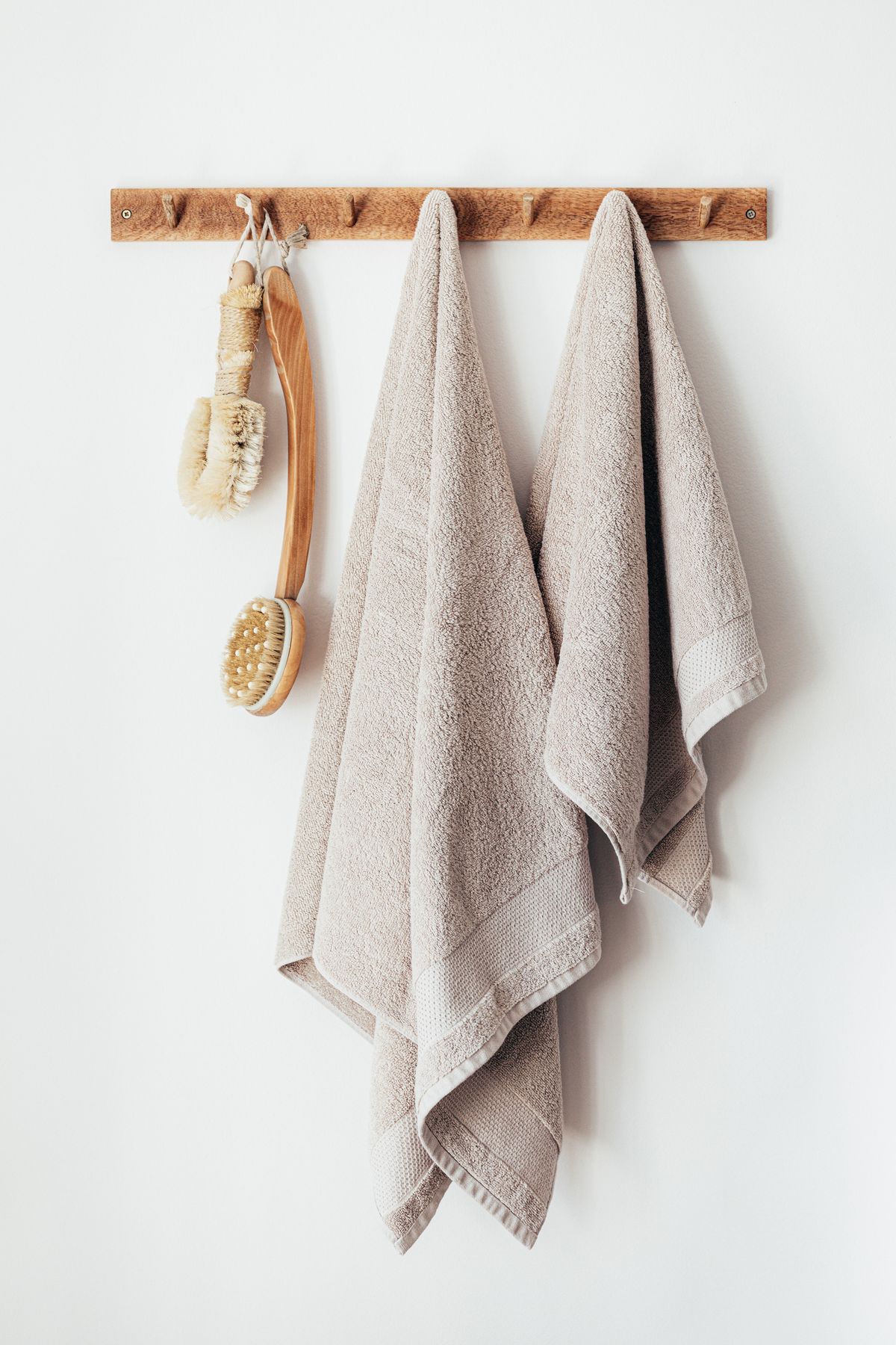 Fresh towels in the immaculate Beauty Adore Studio space